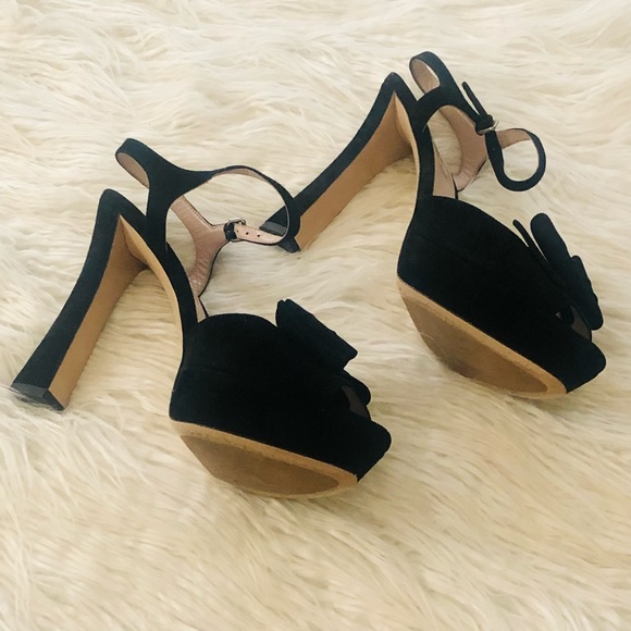 miu miu. Period!! These need no introduction!! Suede - Picture 2 of 7